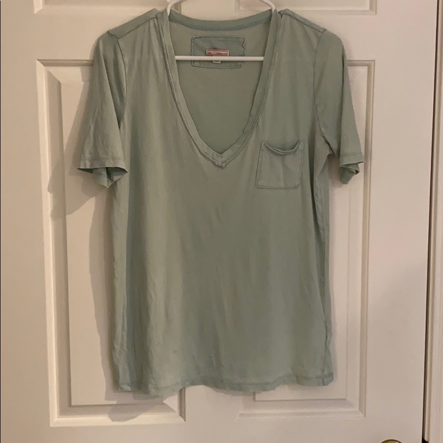Gap Vneck